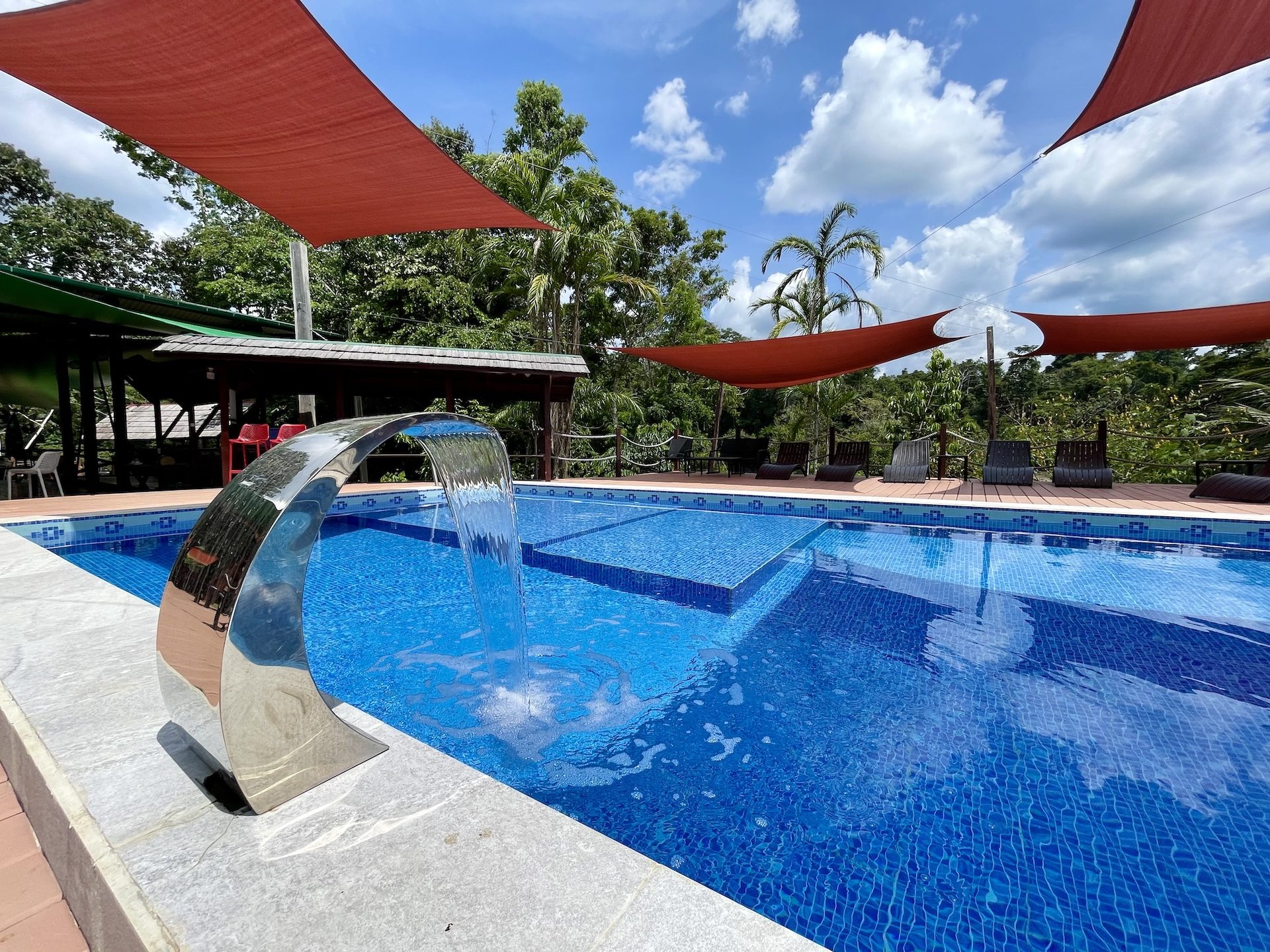 Kninipaati swimming pool